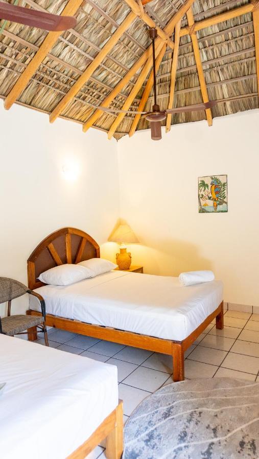 Готель Esencia Puerto Escondido Пуерто-Ескондідо Екстер'єр фото