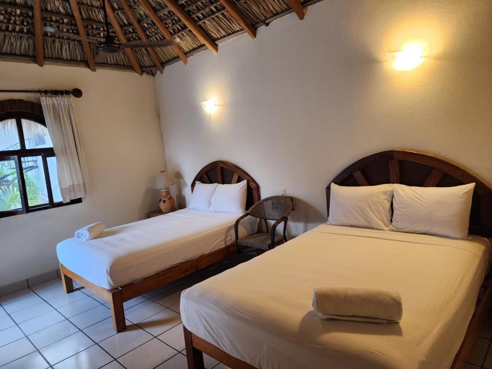 Готель Esencia Puerto Escondido Пуерто-Ескондідо Екстер'єр фото
