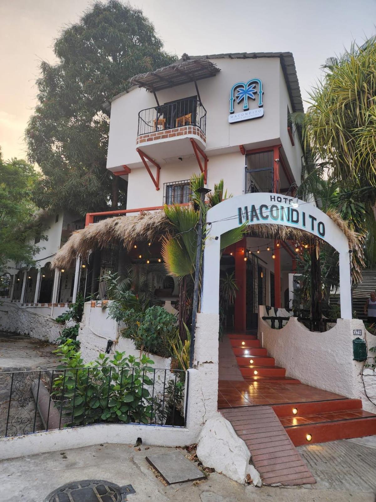 Готель Esencia Puerto Escondido Пуерто-Ескондідо Екстер'єр фото